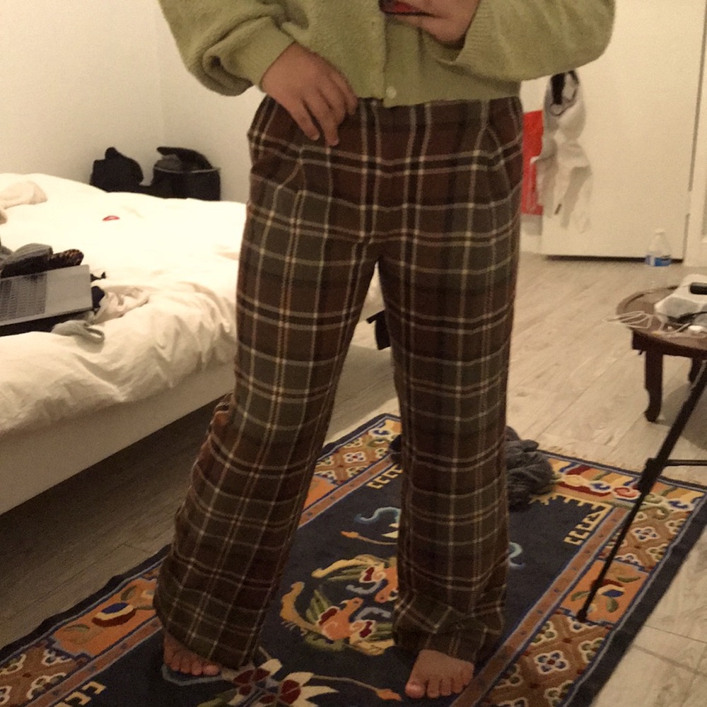 retro vintage Urban Outfitters brown green plaid wide legged flare pants